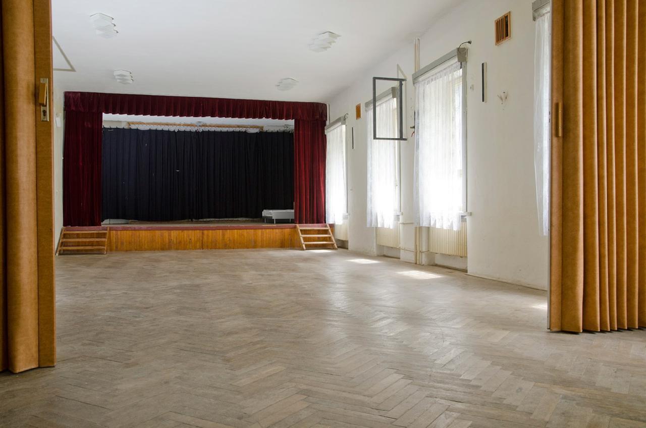 Hostel 瓦尔季采 外观 照片